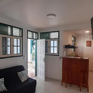 Résidence Kaya - Location Meublée Confort à Marie-galante Hébergement de vacances